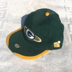 "G" Adjustable Cap . Green Bay Packers . New w/o Tags
